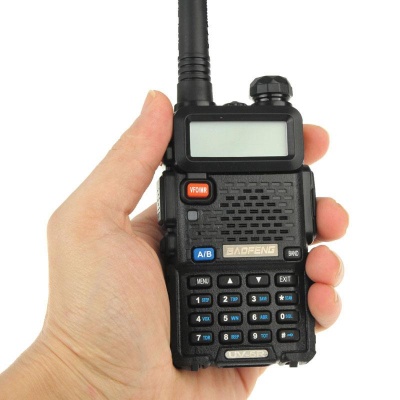 Baofeng UV-5R 5W портативная VHF/UHF рация Baofeng UV-5R 5W портативная VHF/UHF рация